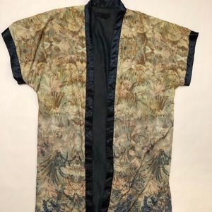 H&M satin floral kimono
